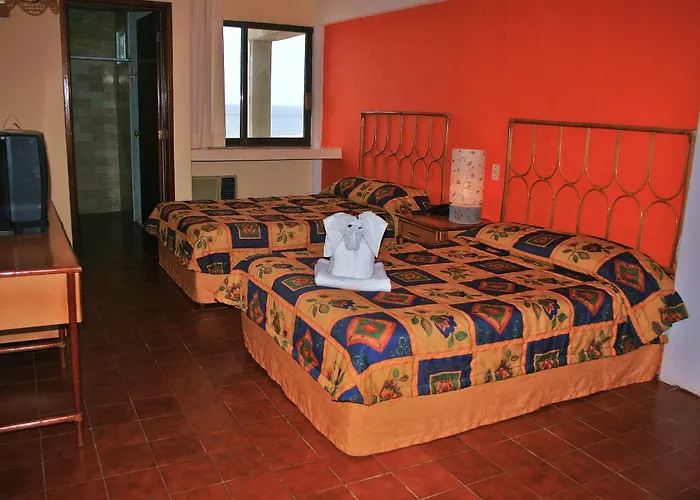 Hotel Plaza 3*
