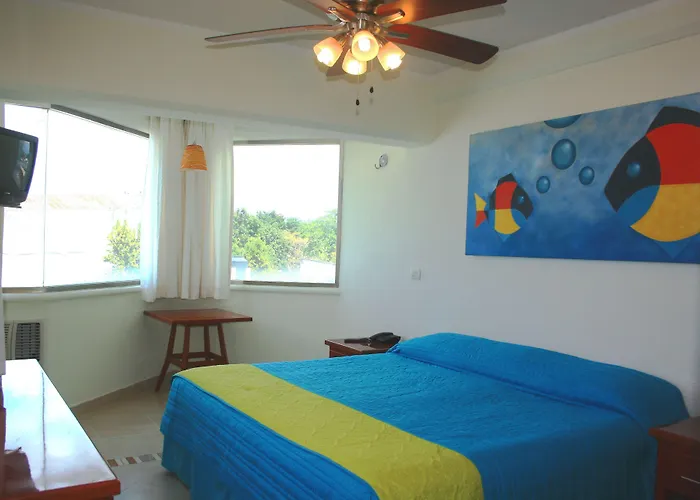 Hotel Plaza 3*