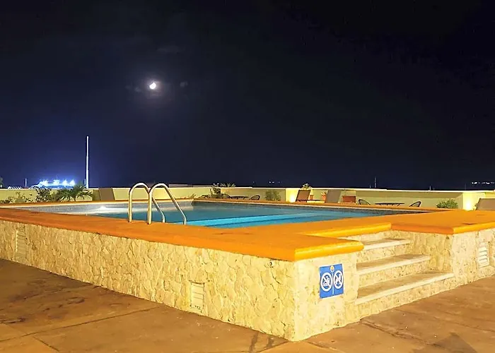 Hotel Plaza 3*